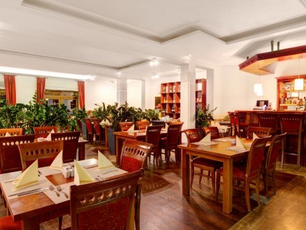Wine Bar & Steak House